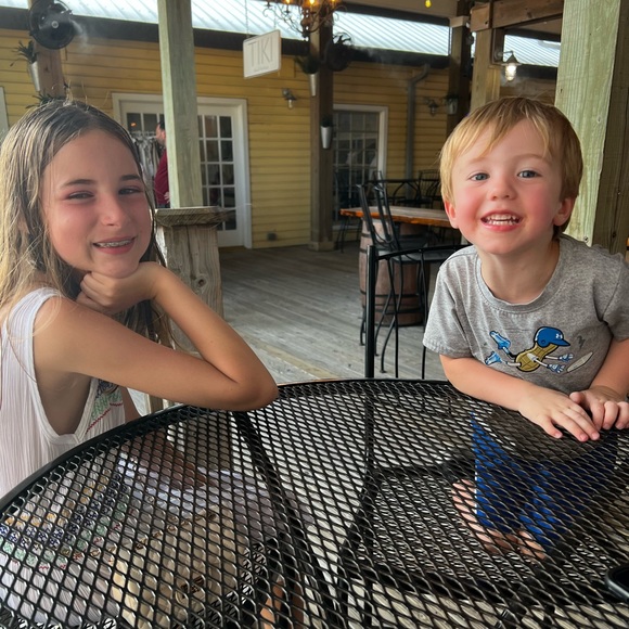 Meet your Posher, Samantha - Picture 2 of 2